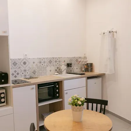 Vaucluse Clovis Apartment *
